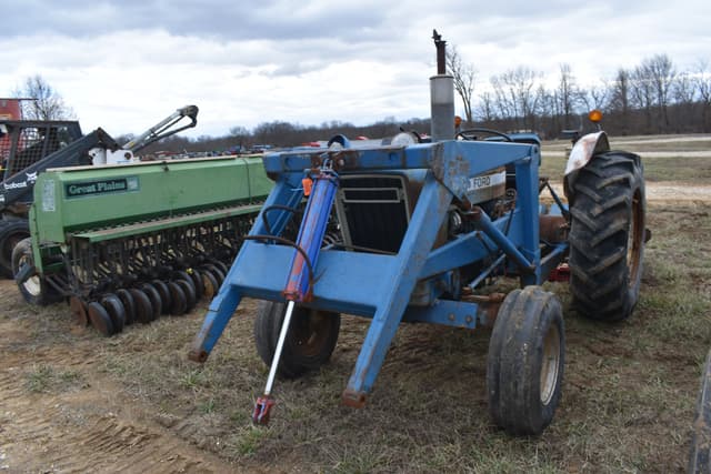 Image of Ford 4600 equipment image 2