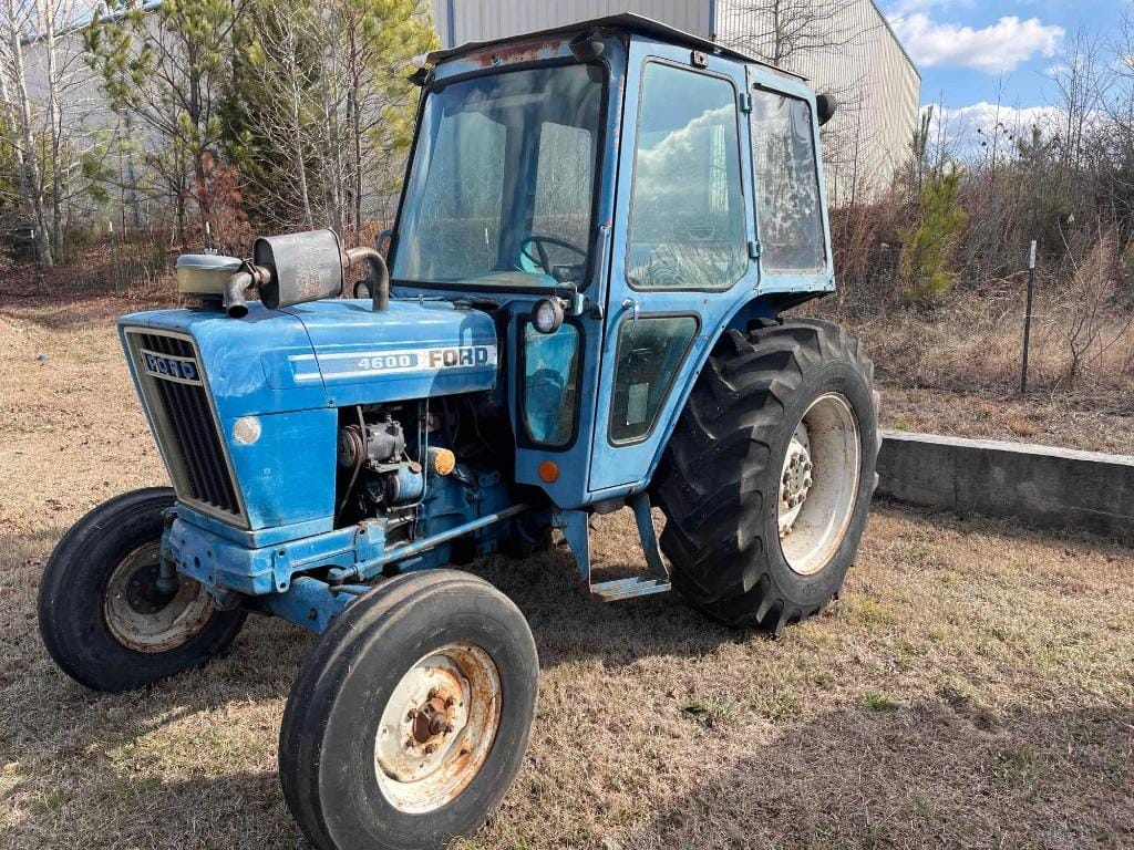 Main image Ford 4600