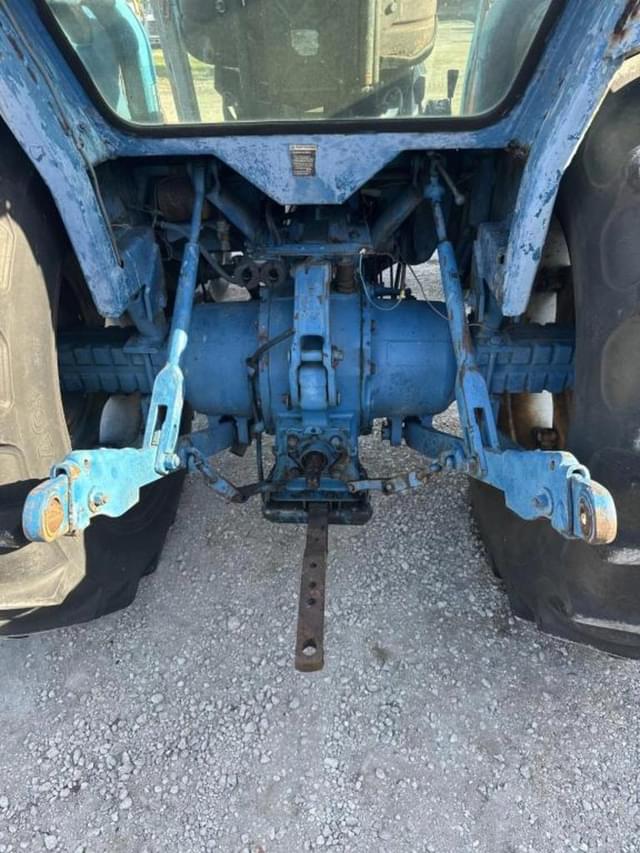 Image of Ford 4600 equipment image 2