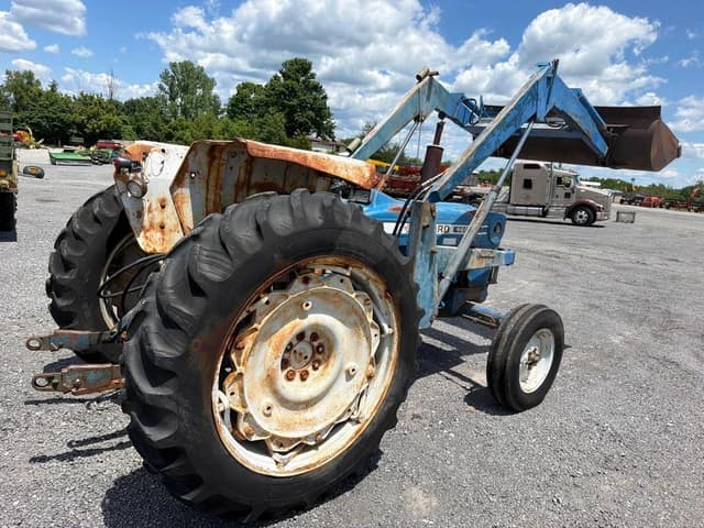 Image of Ford 4600 equipment image 3