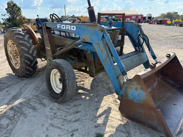 Image of Ford 4600 equipment image 3