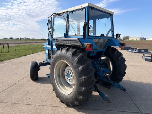 Image of Ford 4610 equipment image 4