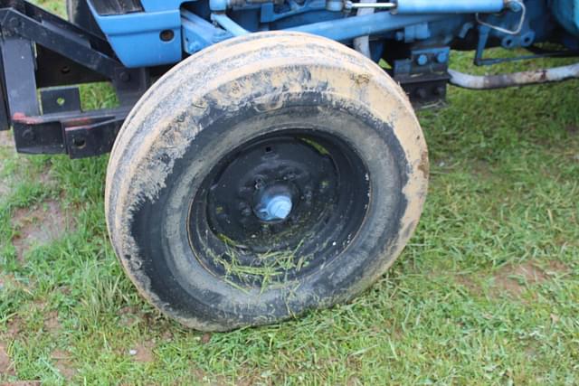 Image of Ford 4610 equipment image 1