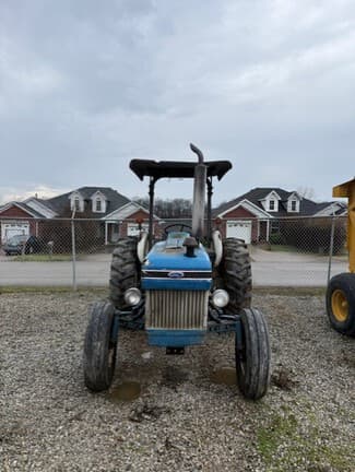 Image of Ford 4610 equipment image 2