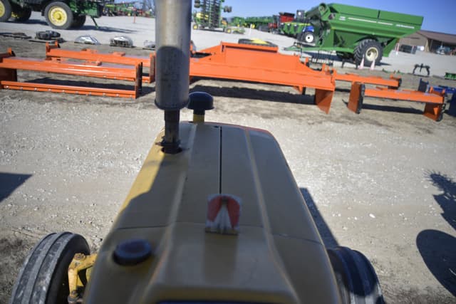 Image of Ford 4610 equipment image 4