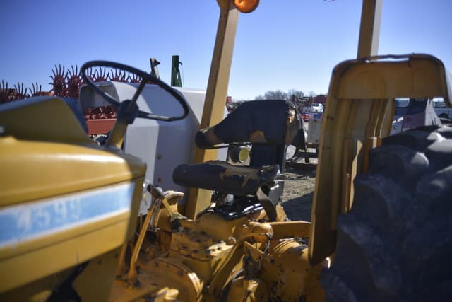 Image of Ford 4610 equipment image 2