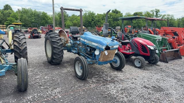 Image of Ford 4610 equipment image 2