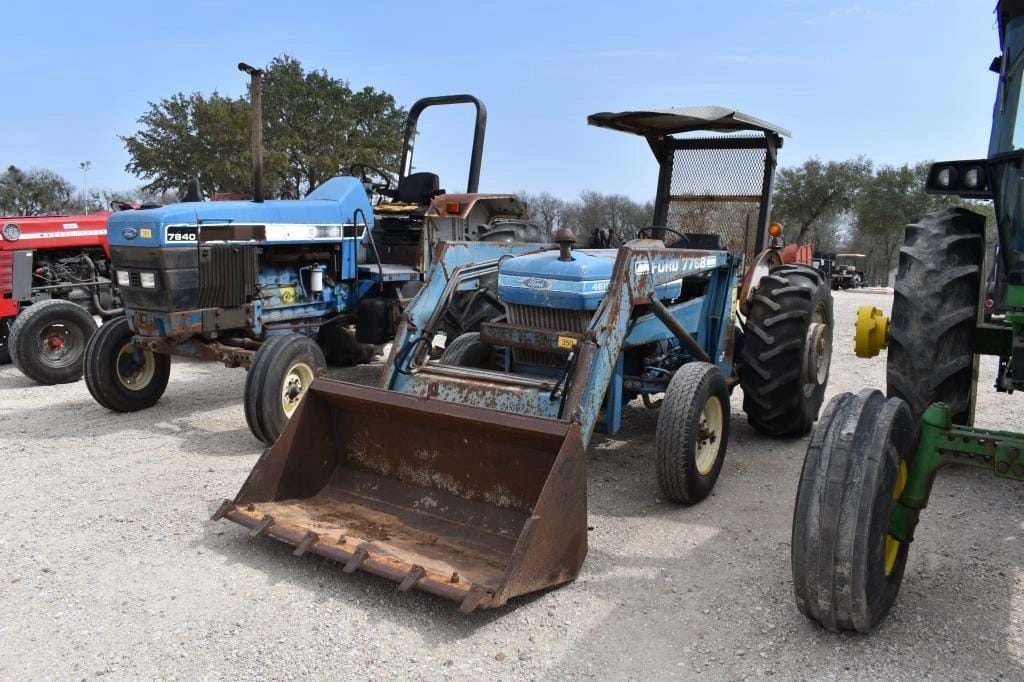 Ford 4610 Equipment Image0
