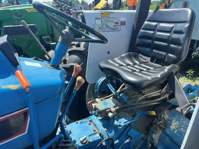 Image of Ford 4630 equipment image 4