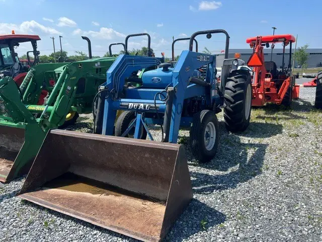 Ford 4630 Equipment Image0