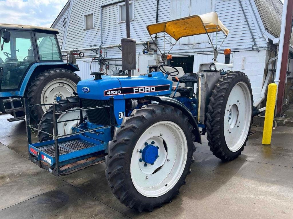 Main image Ford 4630