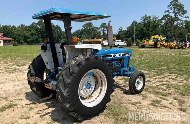 Image of Ford 4630 equipment image 4