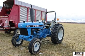 Ford 4630 Equipment Image0
