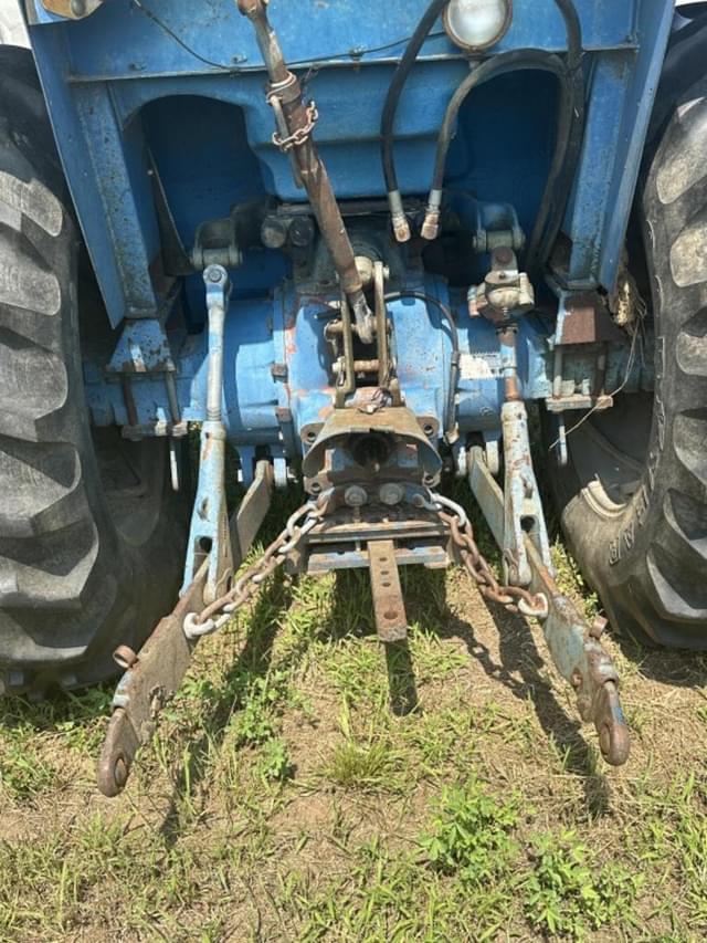Image of Ford 5000 equipment image 4