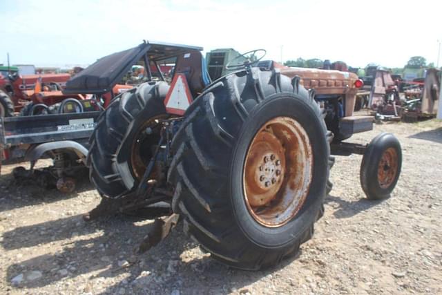 Image of Ford 5000 equipment image 2