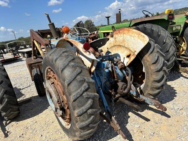 Image of Ford 5000 equipment image 3