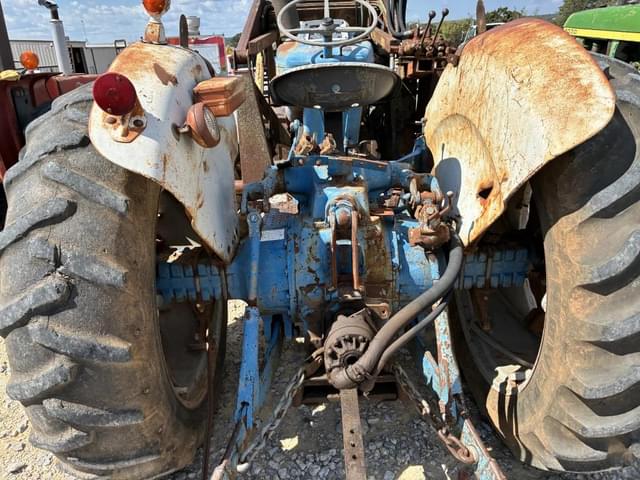 Image of Ford 5000 equipment image 4