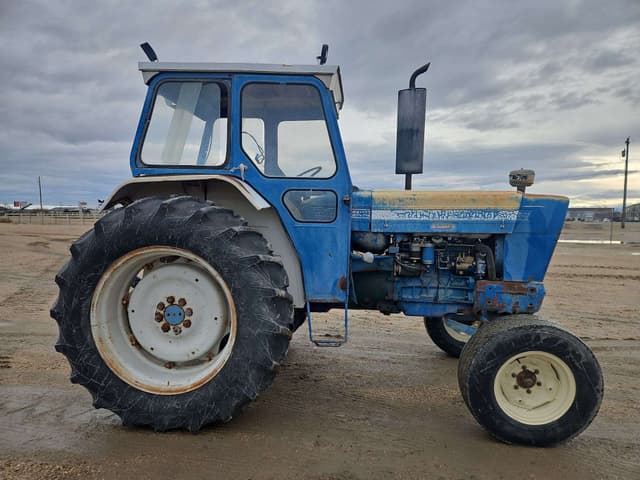 Image of Ford 5000 equipment image 3