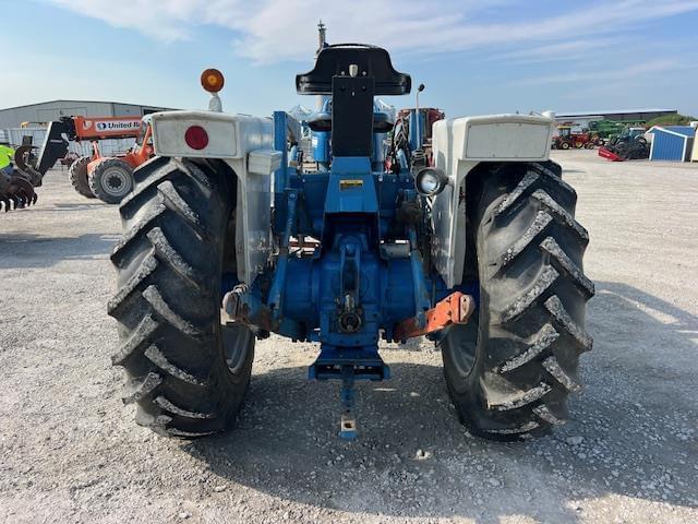 Image of Ford 5000 equipment image 4