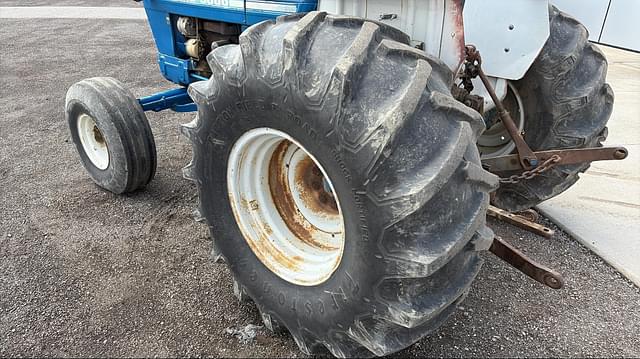 Image of Ford 5000 equipment image 4