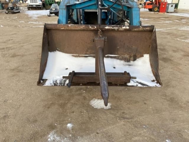 Image of Ford 5000 equipment image 2