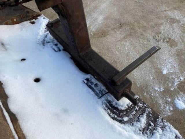 Image of Ford 5000 equipment image 4