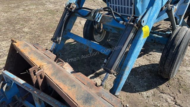 Image of Ford 5000 equipment image 2