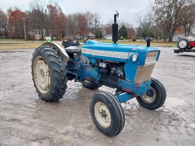 Image of Ford 5000 equipment image 2