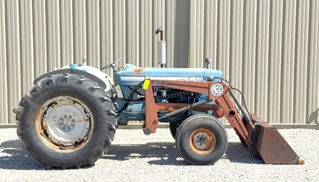 Image of Ford 5000 equipment image 2
