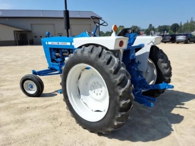 Image of Ford 5000 equipment image 2
