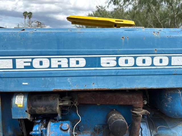 Image of Ford 5000 equipment image 2