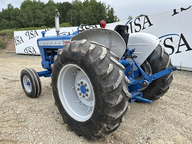 Image of Ford 5000 equipment image 2