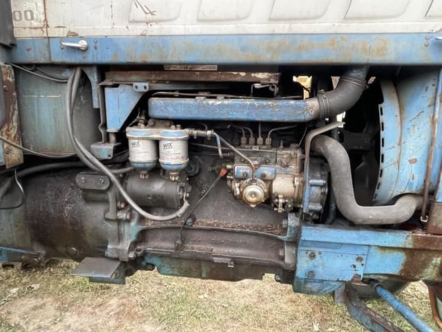 Image of Ford 5000 equipment image 4