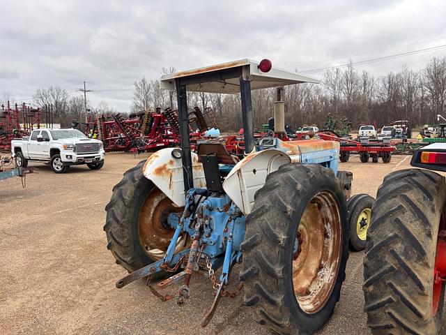 Image of Ford 5000 equipment image 3