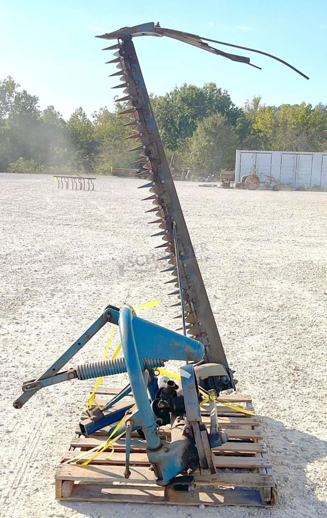 Image of Ford 501 equipment image 3