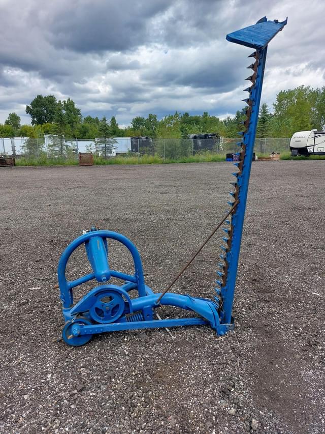 Image of Ford 501 equipment image 3