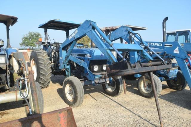 Image of Ford 5030 equipment image 4
