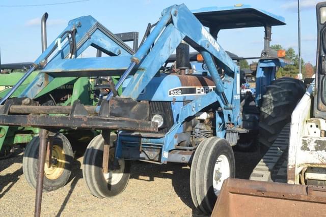 Image of Ford 5030 equipment image 3