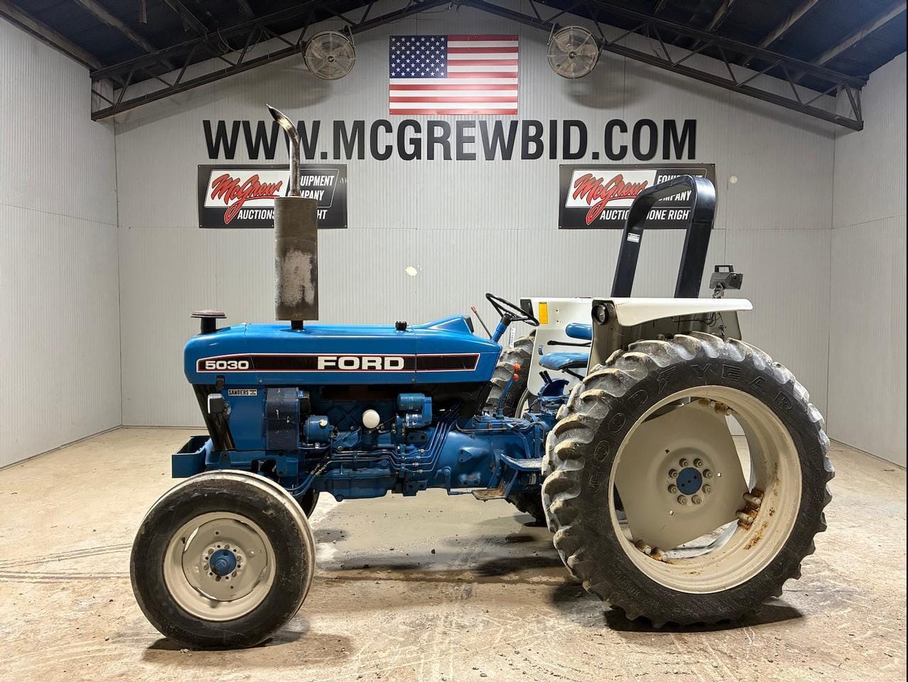 Ford 5030 Equipment Image0