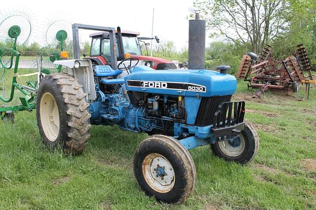 Image of Ford 5030 equipment image 4