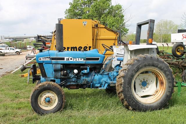 Image of Ford 5030 equipment image 1