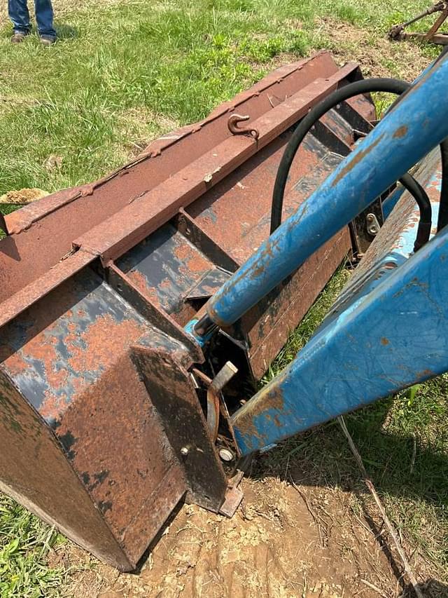 Image of Ford 5030 equipment image 2