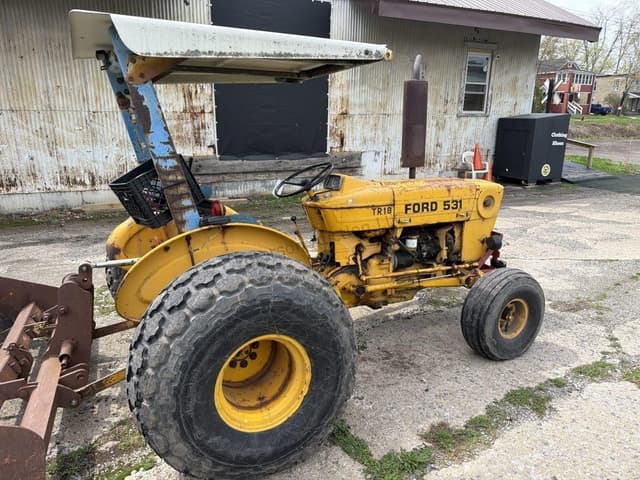 Image of Ford 531 equipment image 4