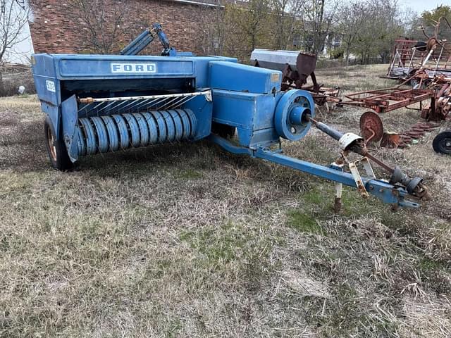 Image of Ford 532 equipment image 1