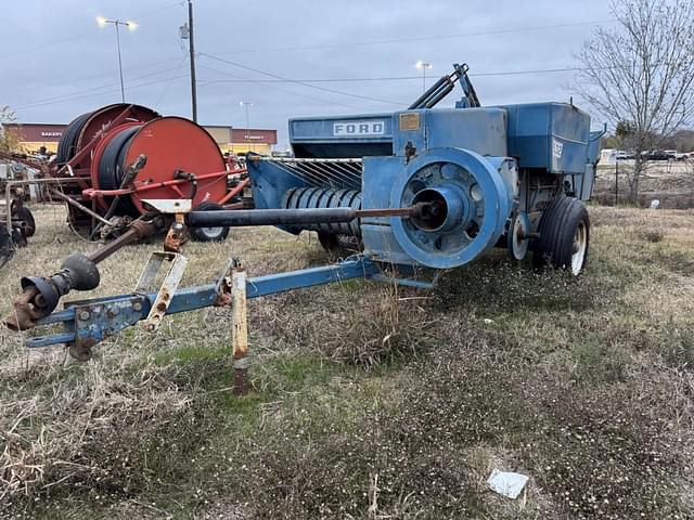 Image of Ford 532 equipment image 2