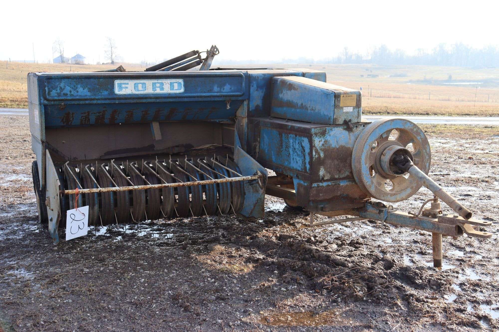 Ford 532 Equipment Image0