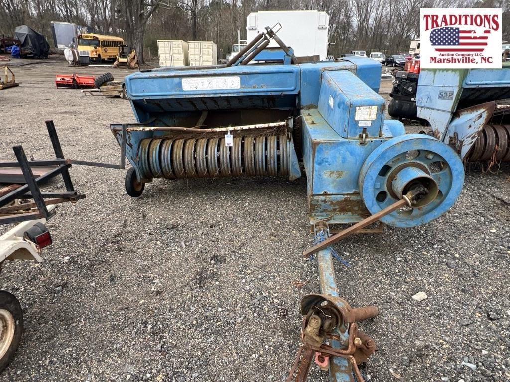 Ford 532 Equipment Image0