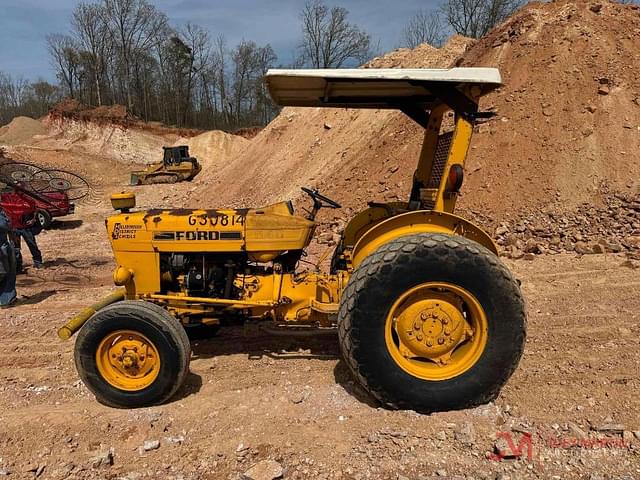 Image of Ford 540 equipment image 4
