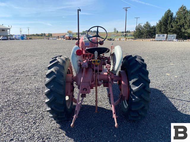 Image of Ford 541 equipment image 4