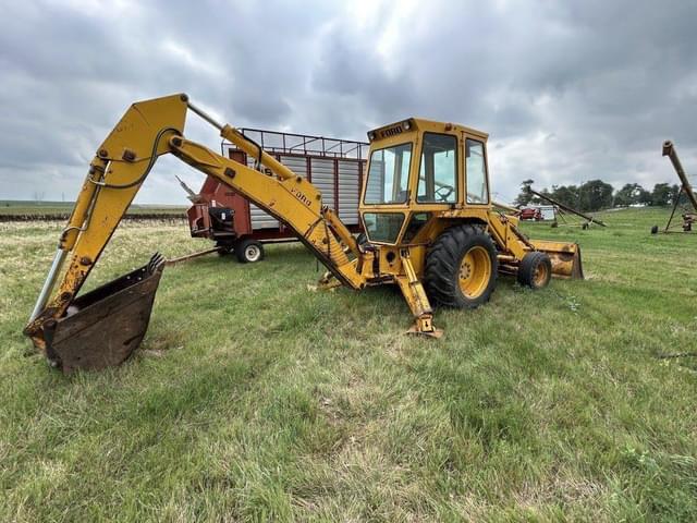 Image of Ford 550 equipment image 4